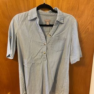 Chico’s bottom up collared shirt